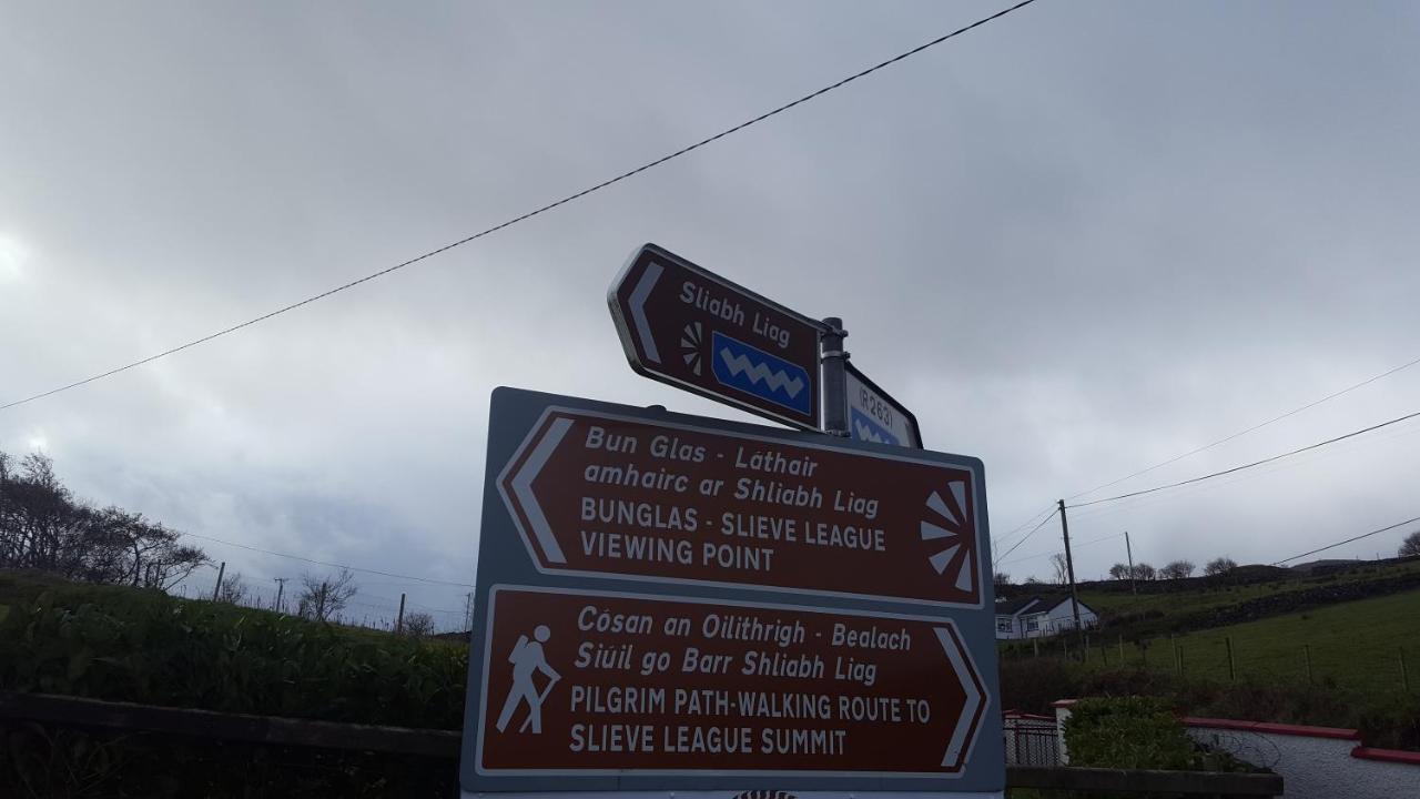 Sliabh Liag Inn Carrick  Exterior photo