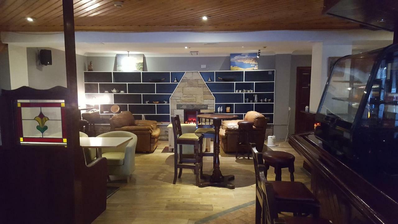 Sliabh Liag Inn Carrick  Exterior photo